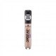 The waterproof concealer mattifies the skin and reliably