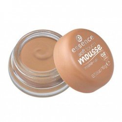 Essence Soft Touch Mousse Makeup2