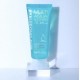 The lightweight hyaluronic gel acts as a universal