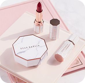 Nourishing Lip Treatment with natural ingredients